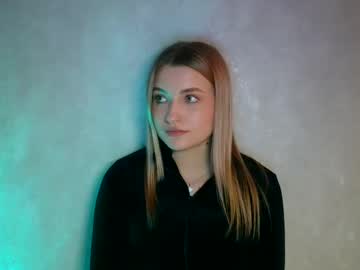 mia moon27